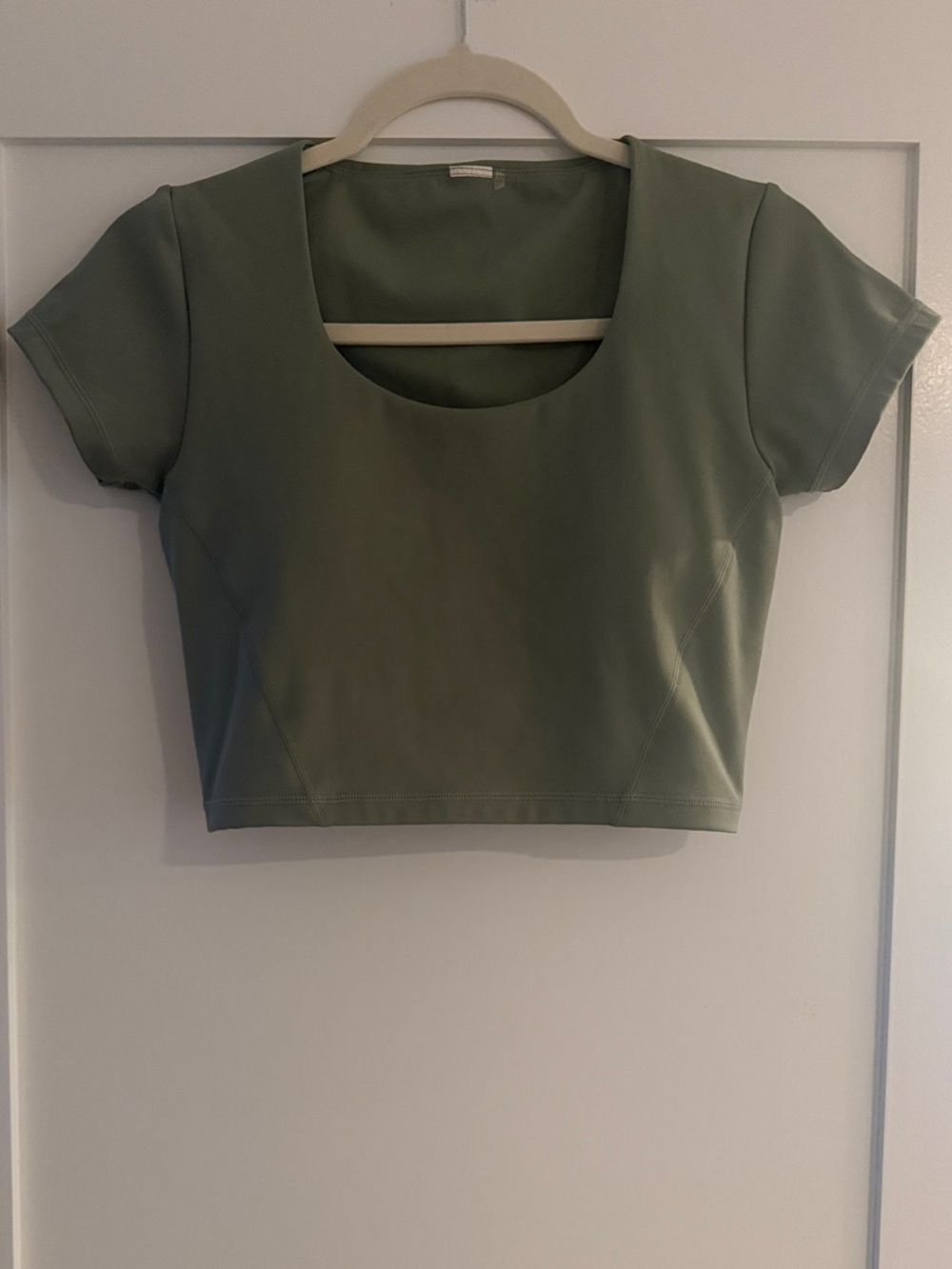 Oner Active Timeless Crop Short Sleeve in Green | Size S based on measurements